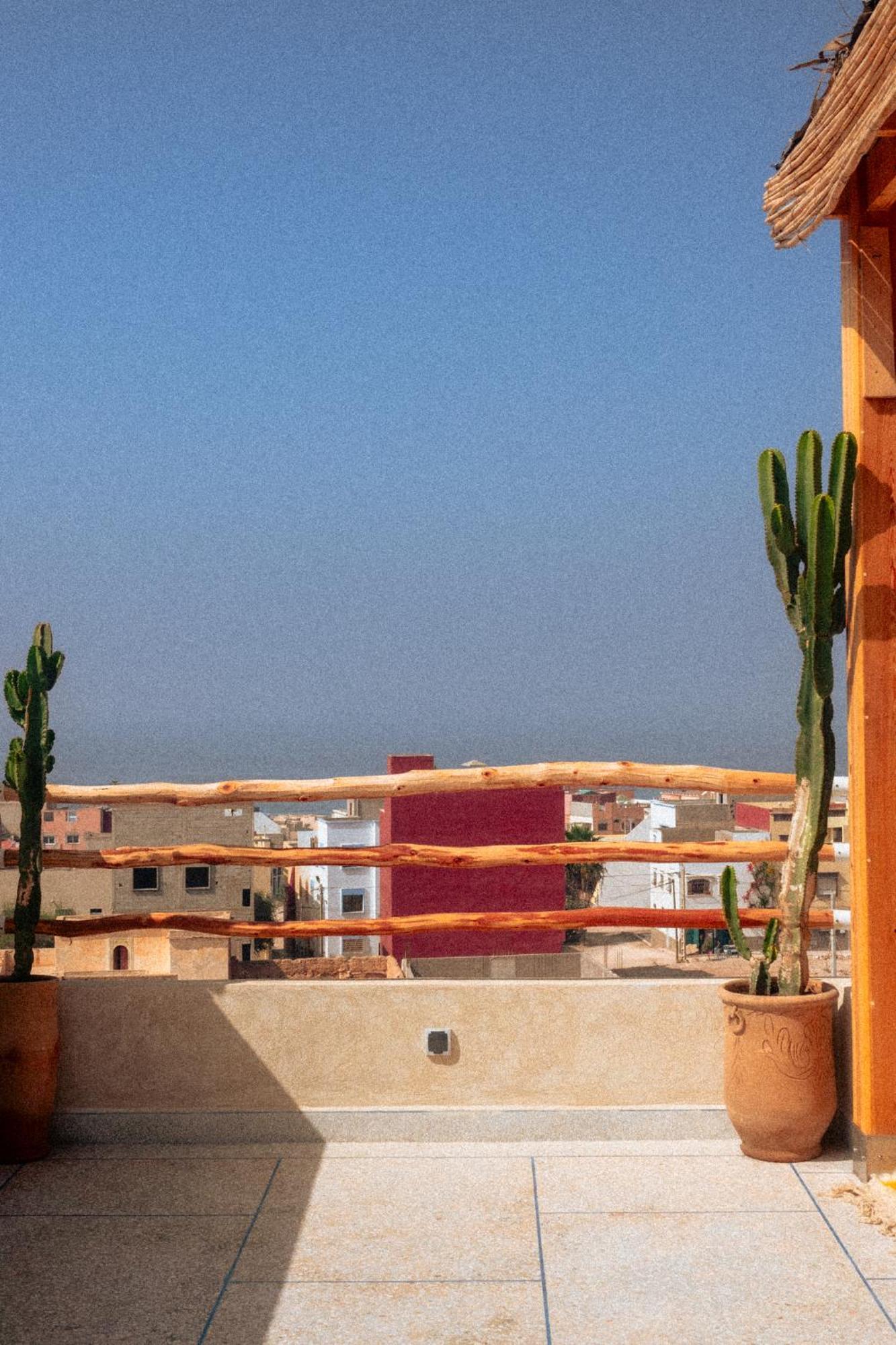 Melo Surf And Yoga Otel Tamraght Dış mekan fotoğraf
