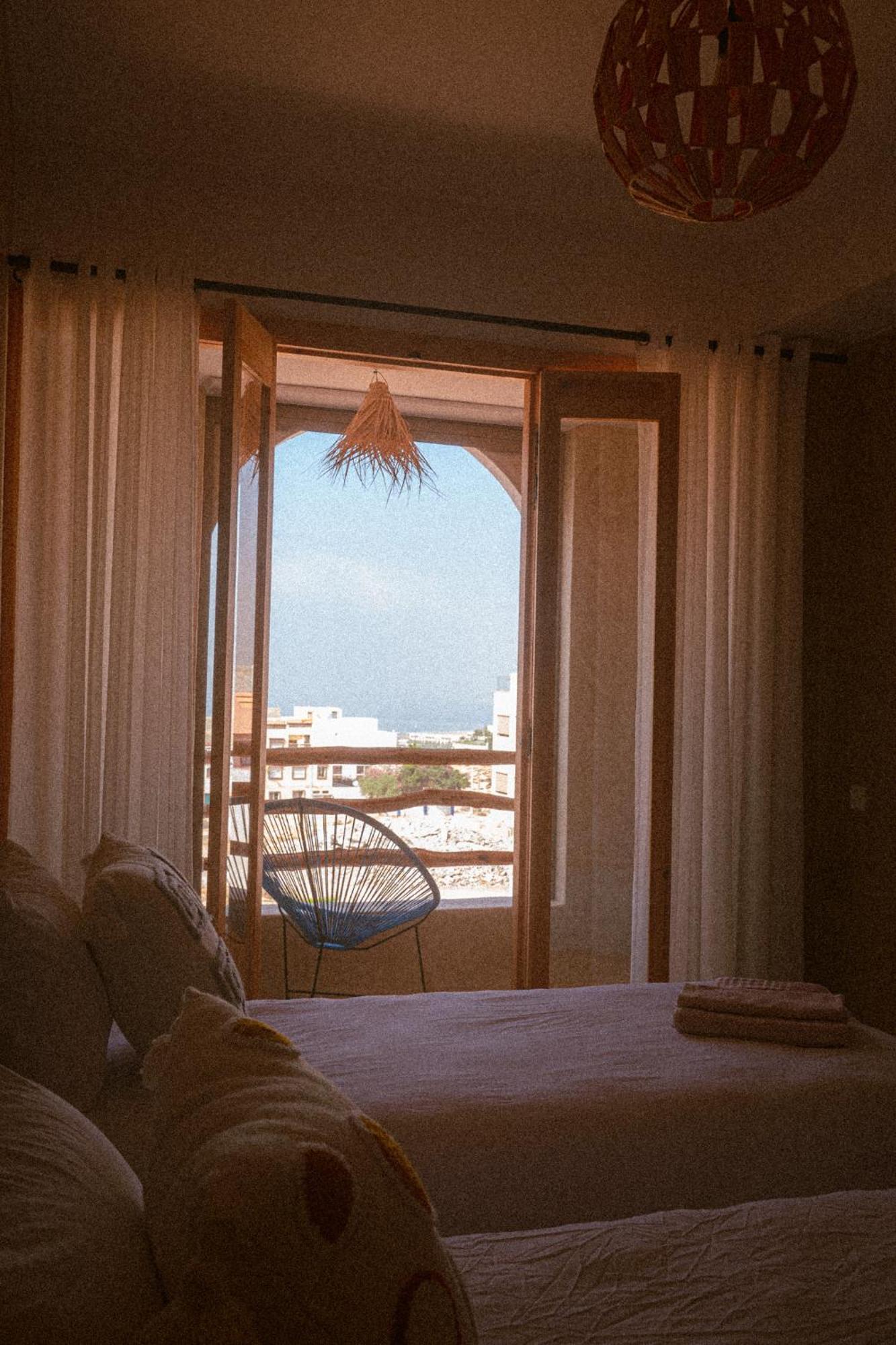 Melo Surf And Yoga Otel Tamraght Dış mekan fotoğraf